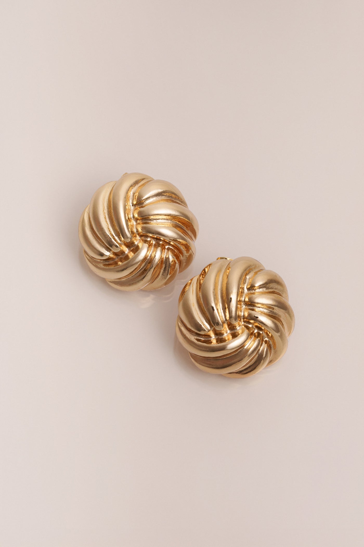 Gold Lou Knot Earrings - Velia