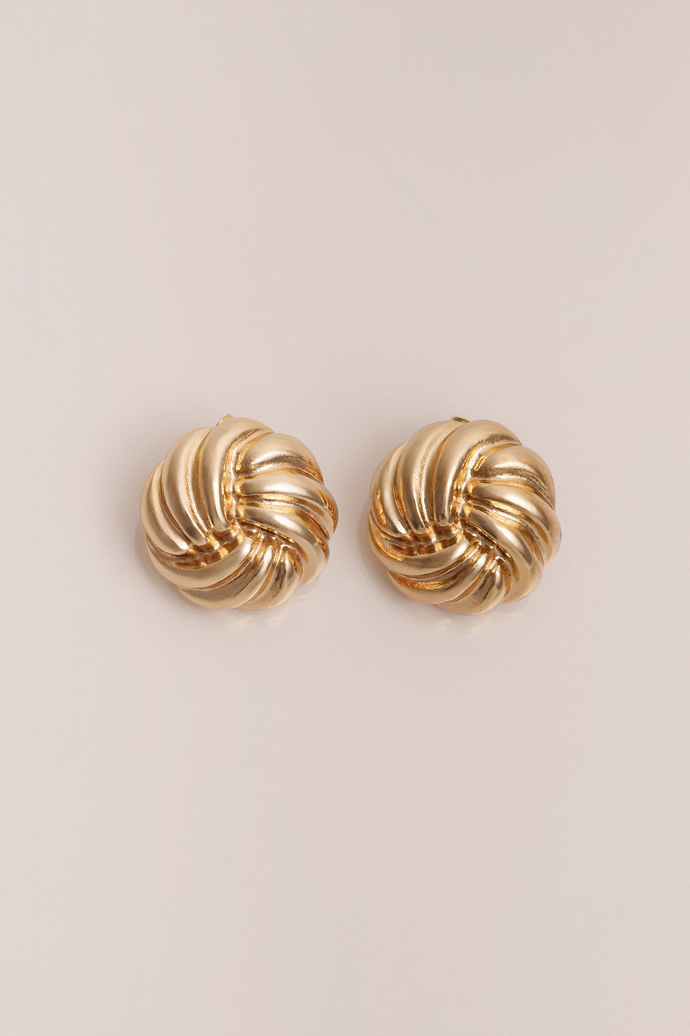 Gold Lou Knot Earrings - Velia