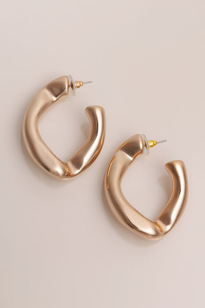 Gold Cove Hoop Earrings - Velia