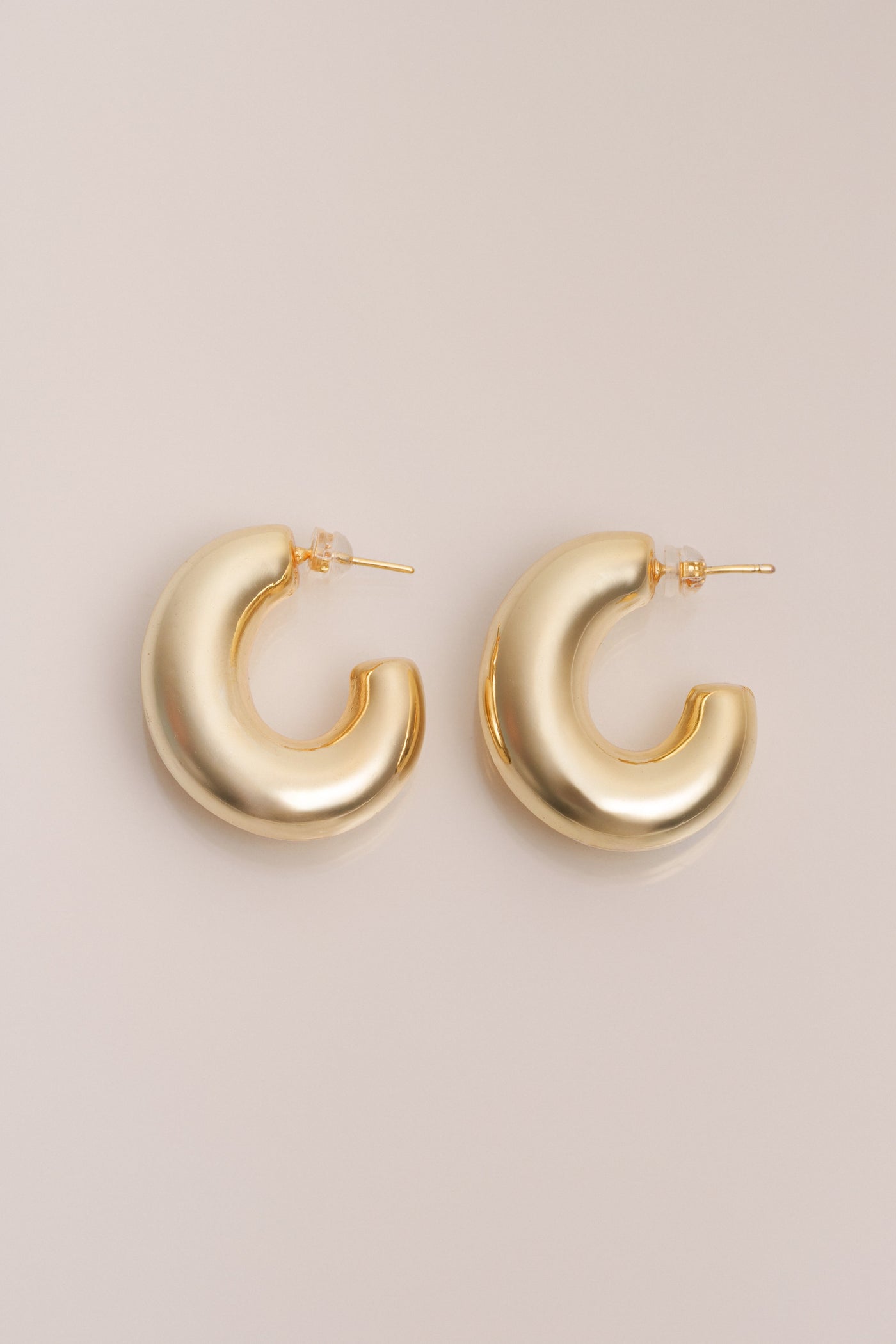 Gold Kassie Hoop Earrings - Velia