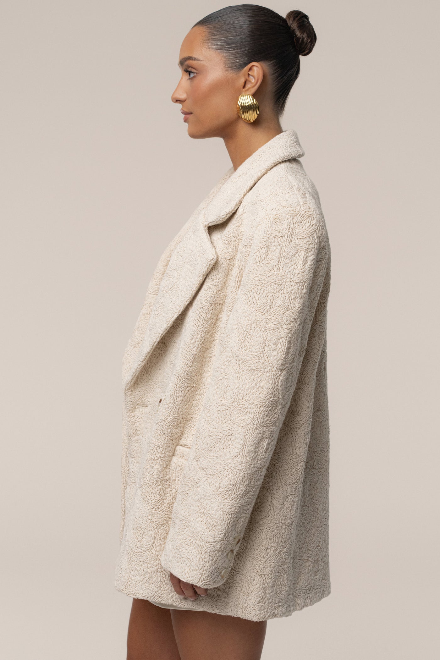 Ecru Avenue Oversize Blazer - Velia
