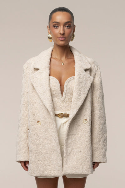 Ecru Avenue Oversize Blazer - Velia