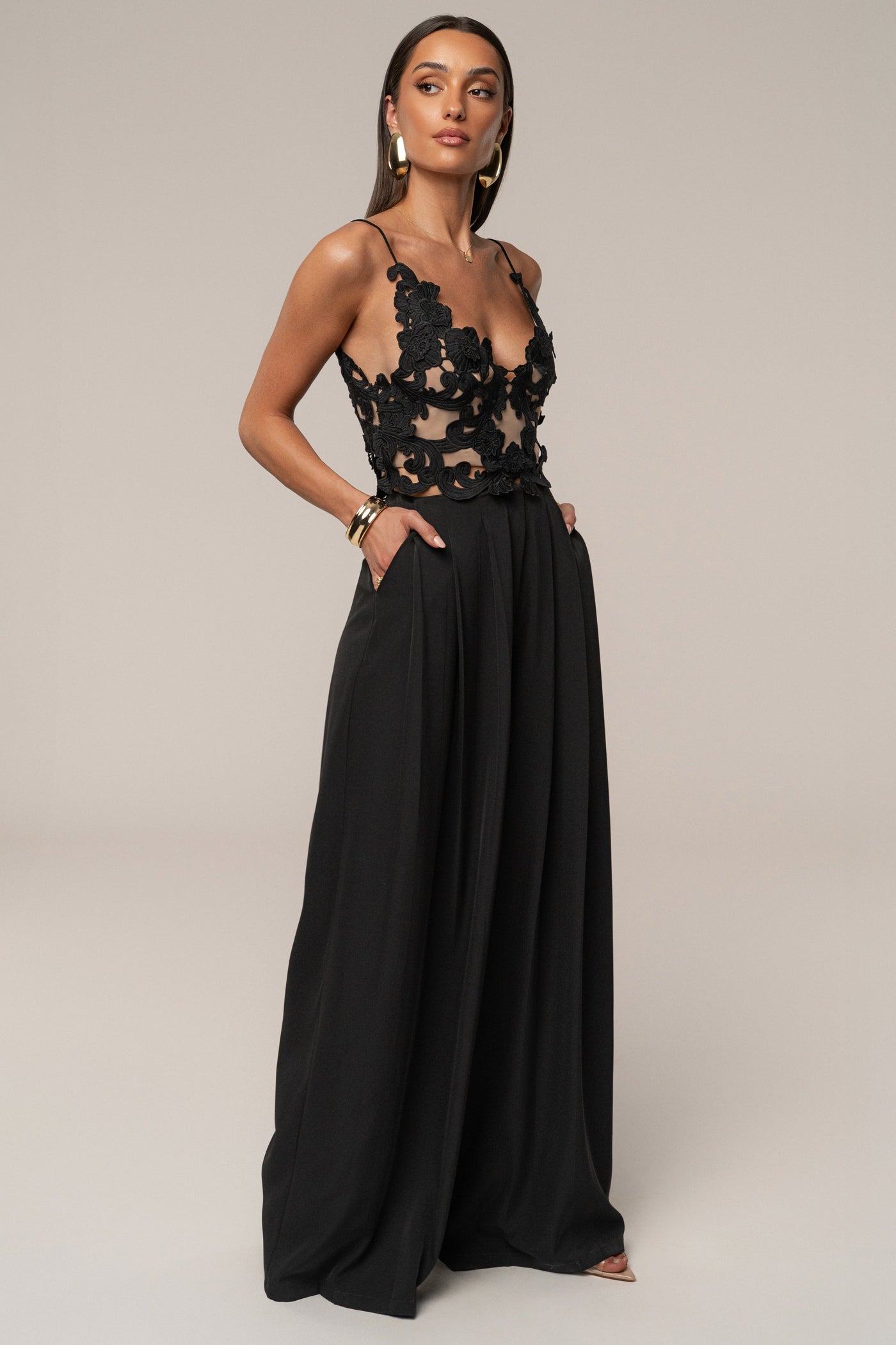 Black Anahi Embroidered Top - VELIA