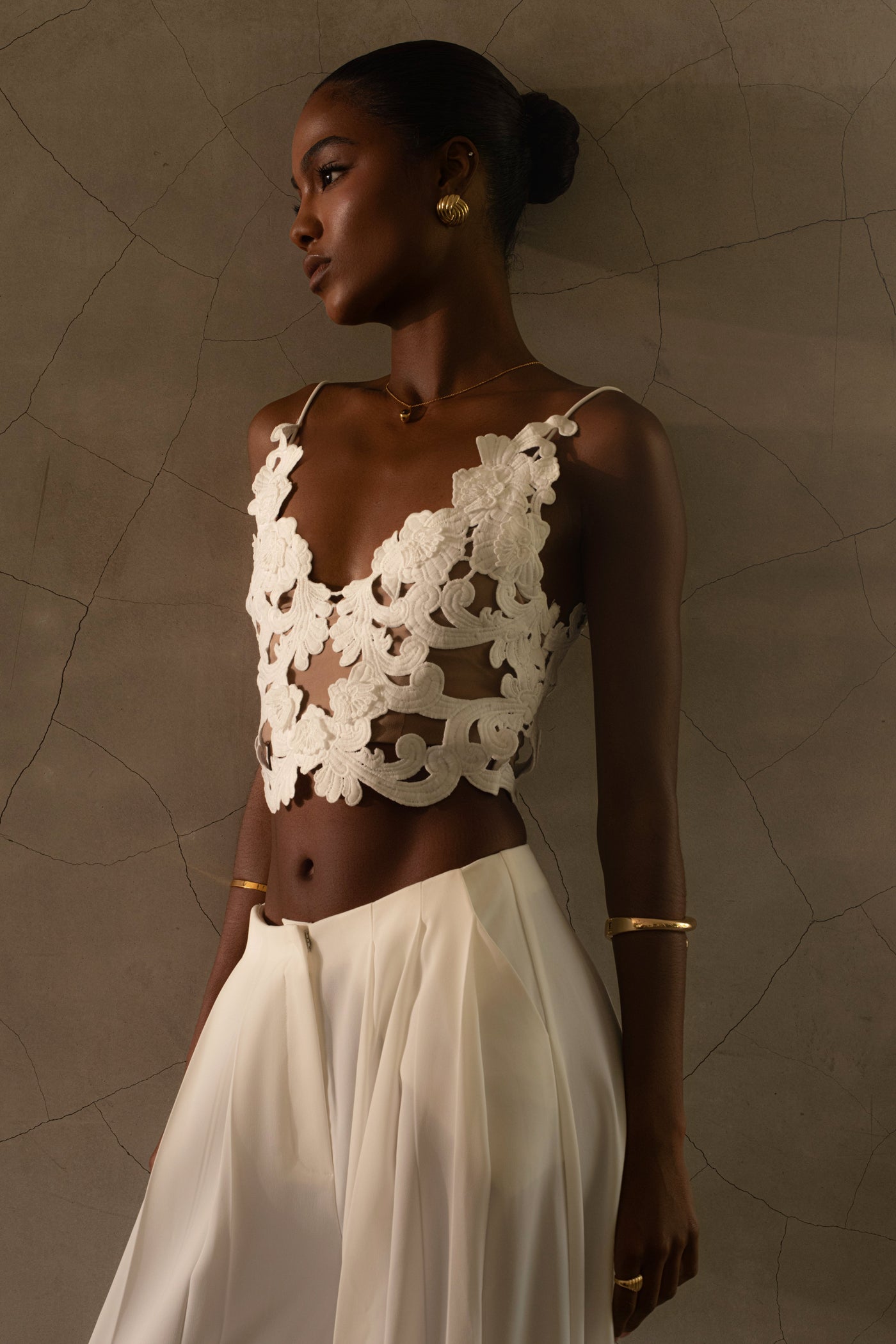 White Anahi Embroidered Top - VELIA